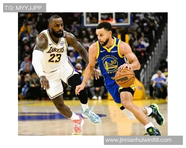 詹姆斯称库里无球状态最具威胁作为对手与好友我深有体会